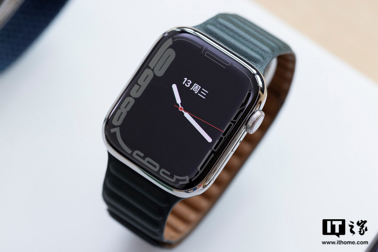 售价太高，分析师称苹果 1.99 英寸 Apple Watch Series 8 预计 Q3 出货量仅 100 万台